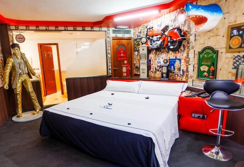 سوییت سوپریور, Motel Venus Pontevedra