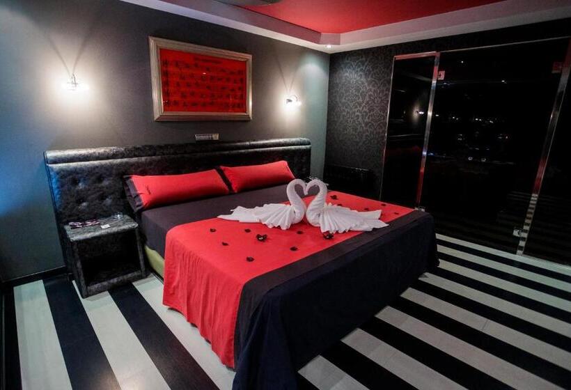 سوئیت با تخت بزرگ, Motel Venus Pontevedra