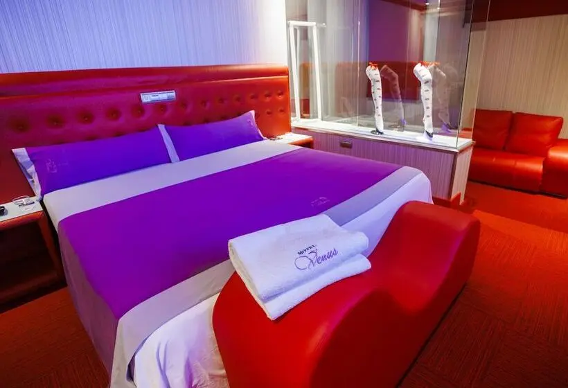 Sviitti Poreallas, Motel Venus Pontevedra