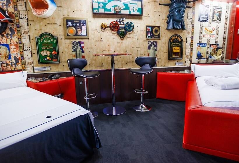 سوییت سوپریور, Motel Venus Pontevedra