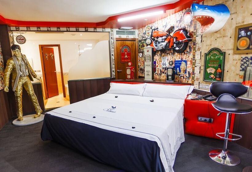 سوییت سوپریور, Motel Venus Pontevedra