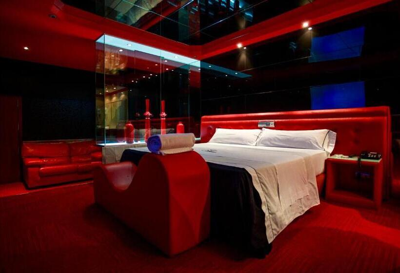 سوئیت با وان آب گرم, Motel Venus Pontevedra