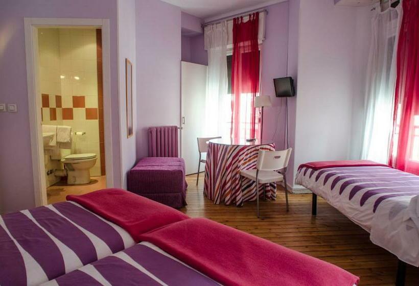 اتاق استاندارد سه نفره, Pensión Blanca B&b