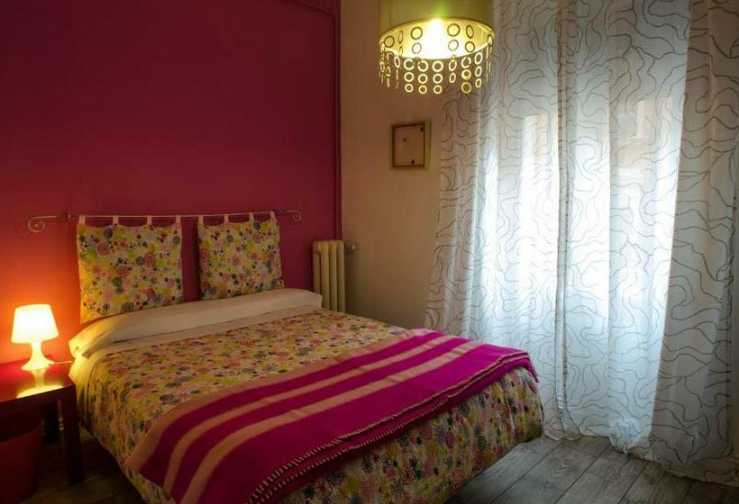 اتاق استاندارد با سرویس بهداشتی مشترک, Pensión Blanca B&b