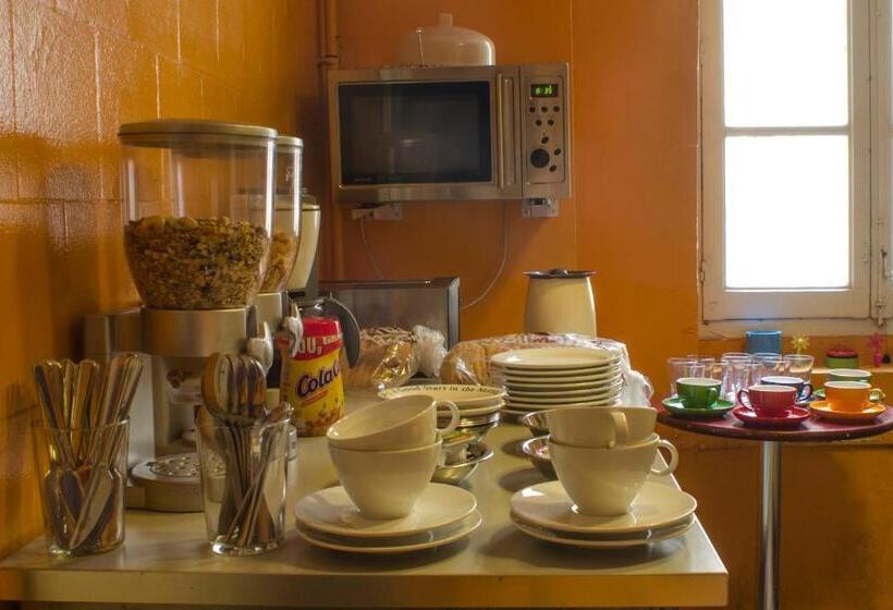 اتاق استاندارد سه نفره, Pensión Blanca B&b