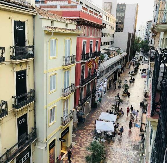 اتاق استاندارد با سرویس بهداشتی مشترک, Kasa Katia Guest House