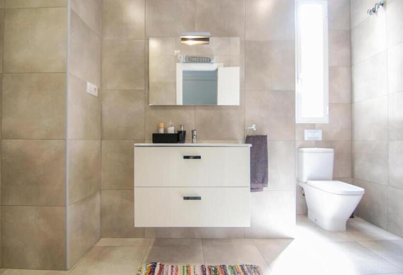 اتاق خانوادگی, Kasa Katia Guest House