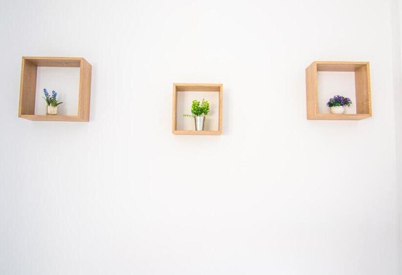 آپارتمان 1 خوابه با تراس, Kasa Katia Guest House