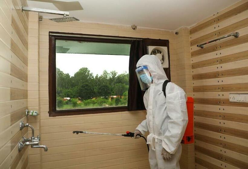 اتاق لوکس, Corbett Treat Resort