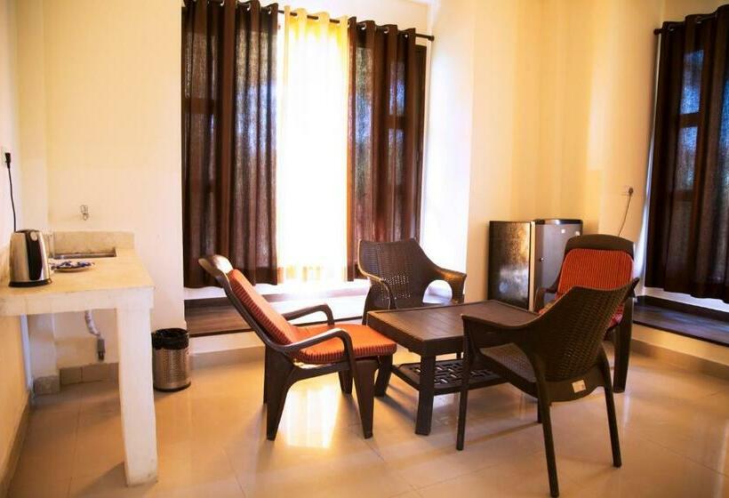 اتاق لوکس, Corbett Treat Resort