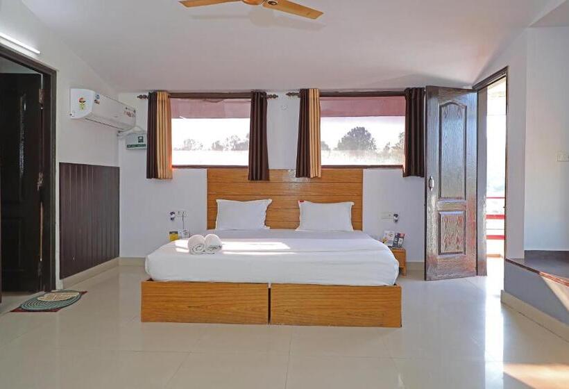 اتاق لوکس, Corbett Treat Resort