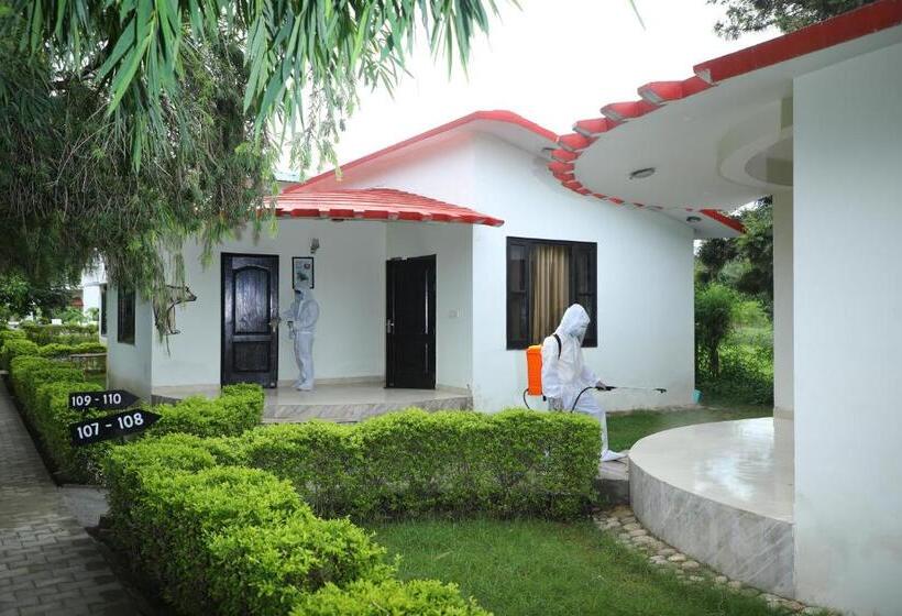 سوییت خانوادگی, Corbett Treat Resort