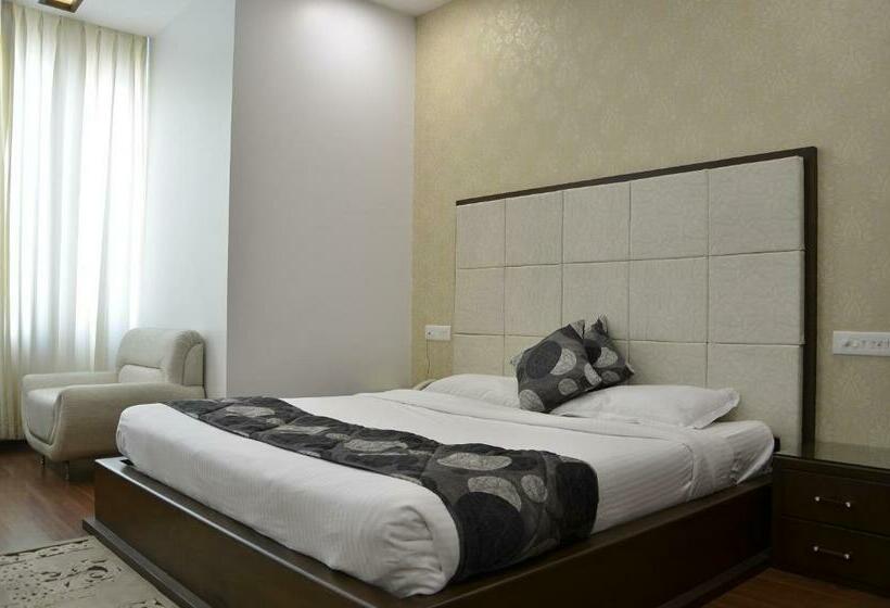 Президентский Люкс, Best Western Swing High Katra