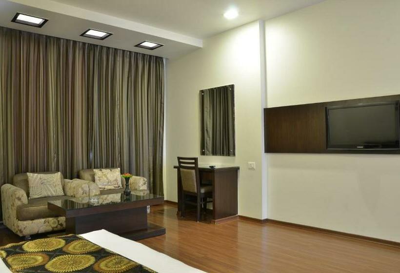 Номер Deluxe, Best Western Swing High Katra