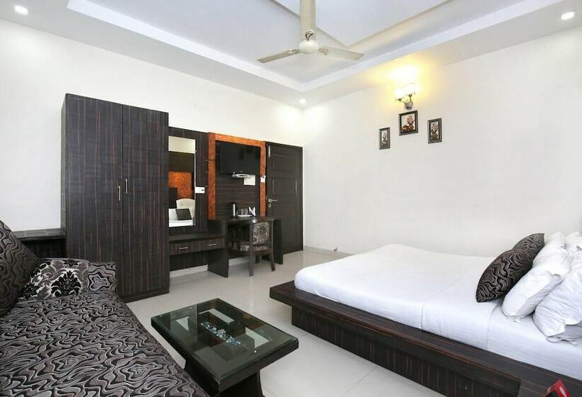 Pokój Standard, Collection O Nayyar