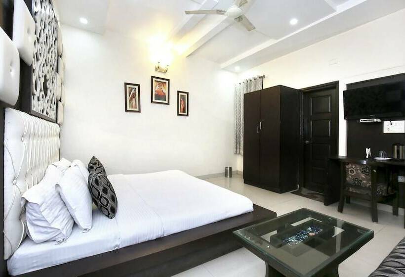 Pokój Standard, Collection O Nayyar