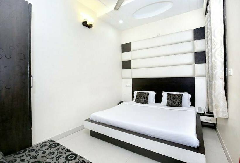 Pokój Standard, Collection O Nayyar