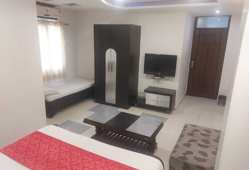 Номер Deluxe, Galaxy