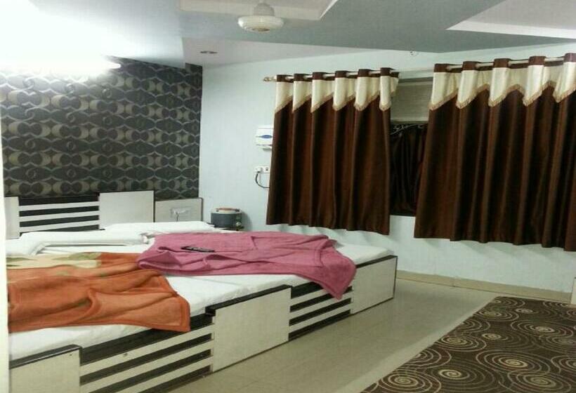 اتاق لوکس, Mittal Inn