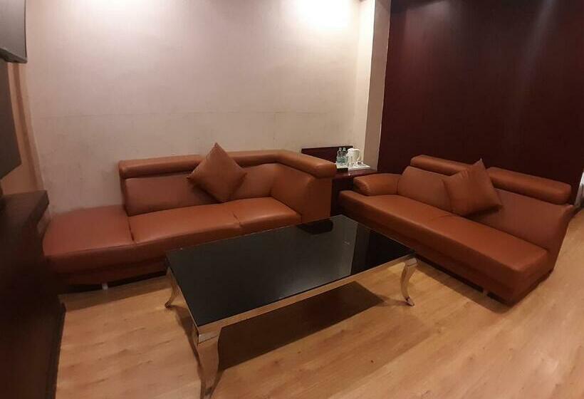 スイート, Palmyra Grand Suite