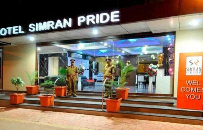 غرفة ديلوكس, Simran Pride, Raipur