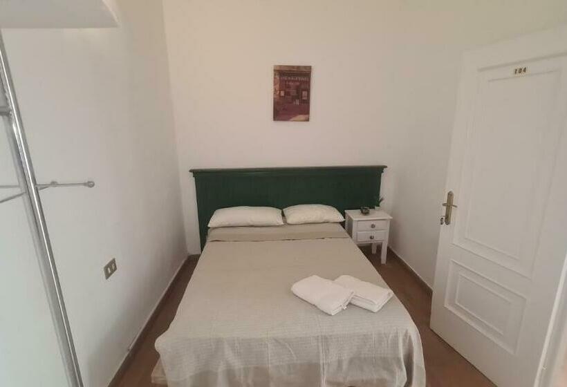 バス共有のスタンダードルーム, Pensión Casablanca