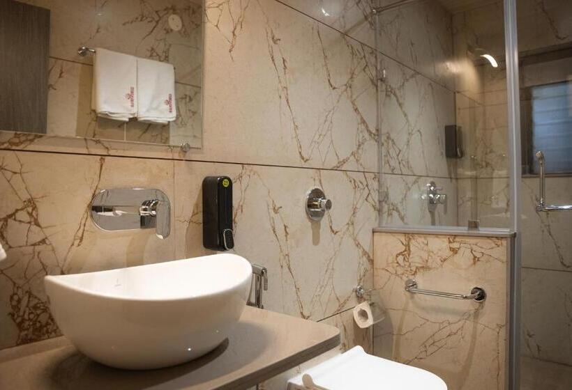 豪华房间, Girivihar Holiday Club   Pure Veg