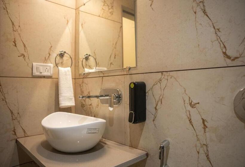 豪华房间, Girivihar Holiday Club   Pure Veg