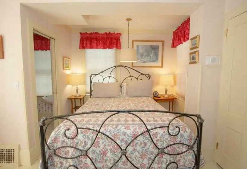 クイーンベッドのデラックスルーム, Clark Currier Inn