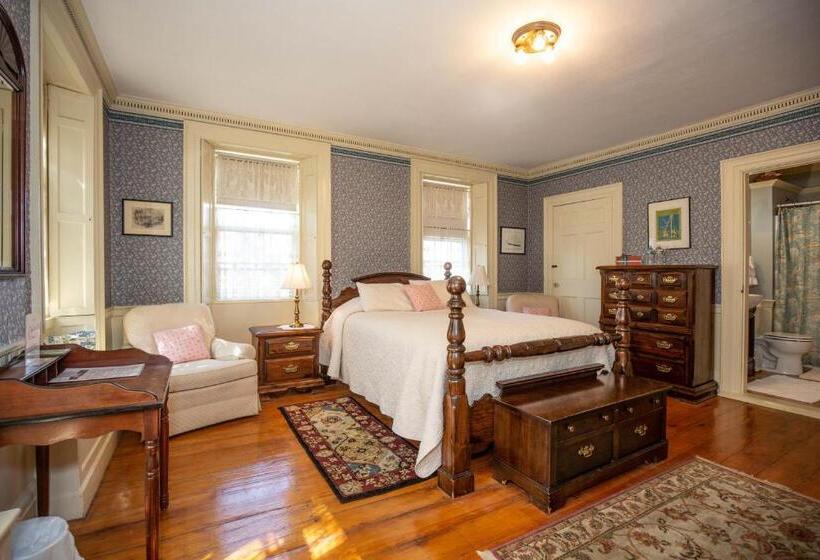Номер Стандартный Кровать Куин, Clark Currier Inn