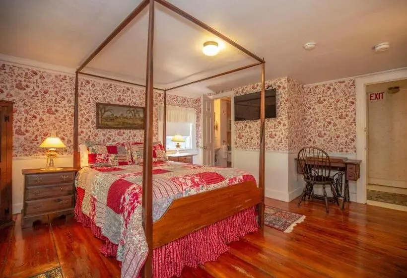 クイーンサイズベッドのスタンダードルーム, Clark Currier Inn