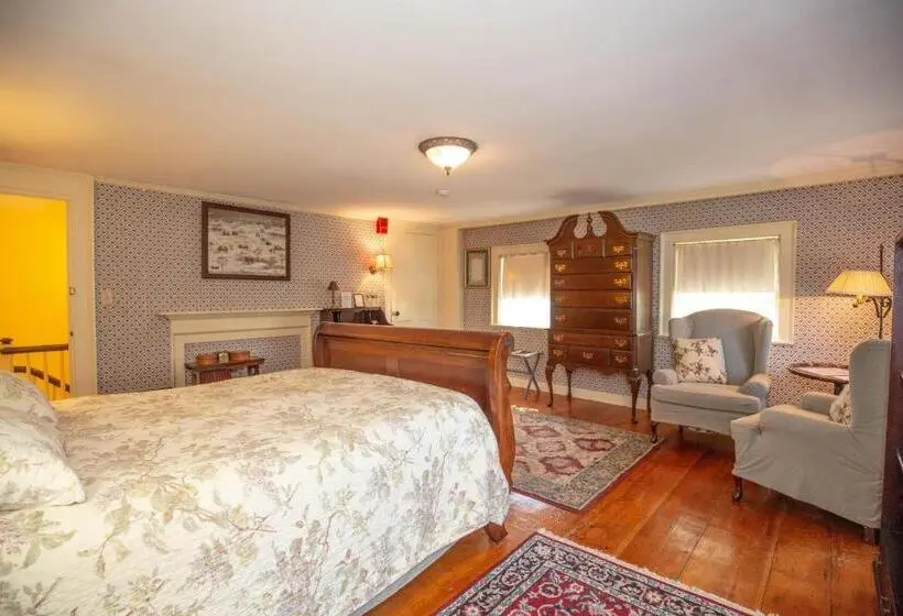クイーンサイズベッドのクラシックルーム, Clark Currier Inn