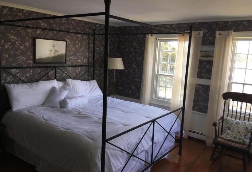 带大床的标准间, Copper Swan