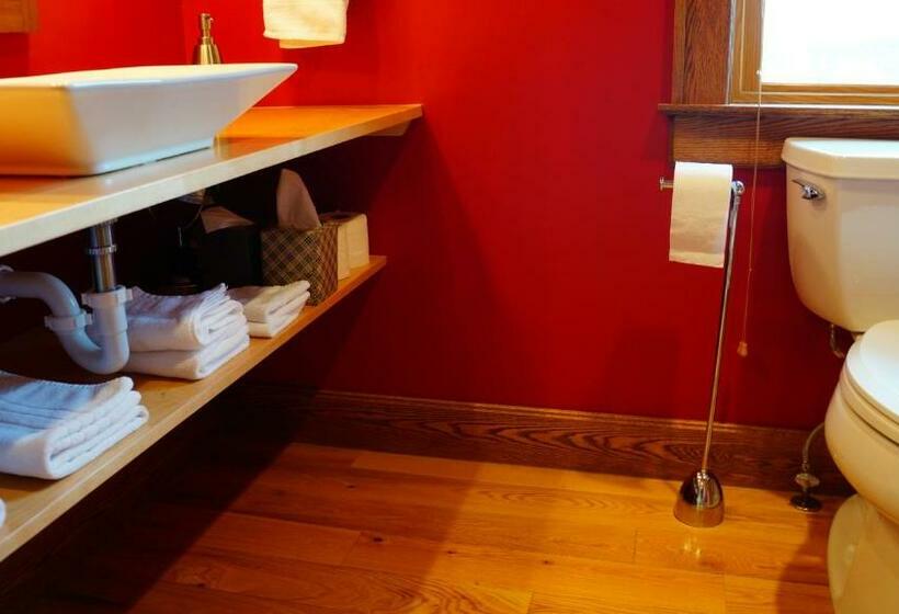 标准间, Stone Hill Overlook