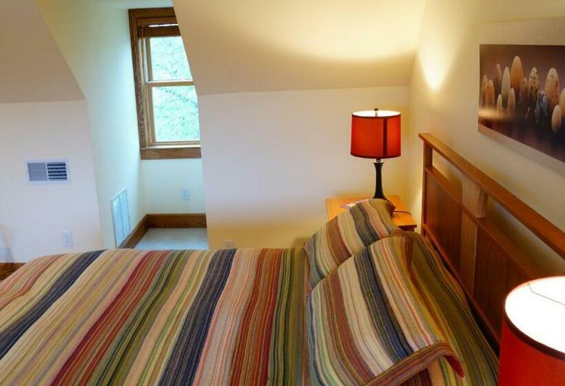 标准间, Stone Hill Overlook