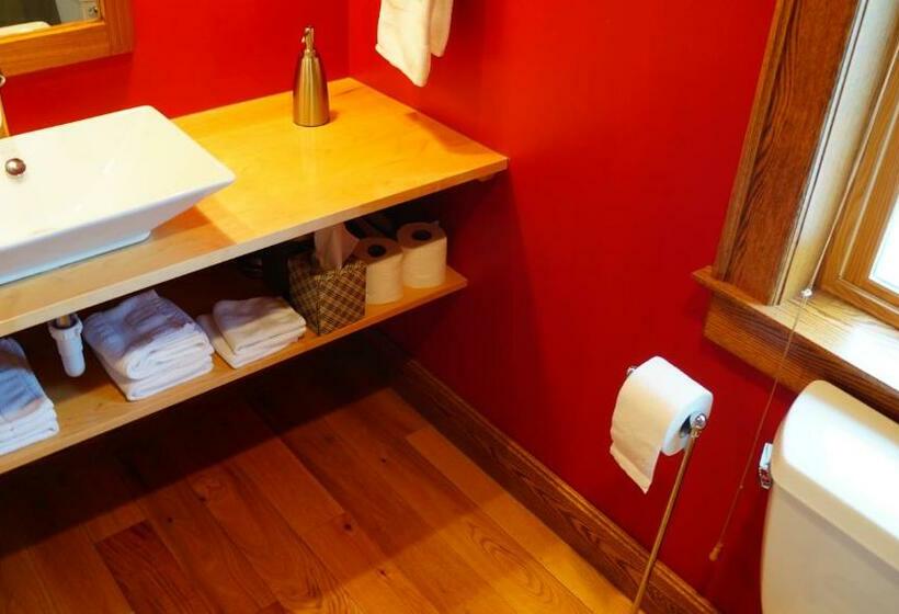 标准间, Stone Hill Overlook