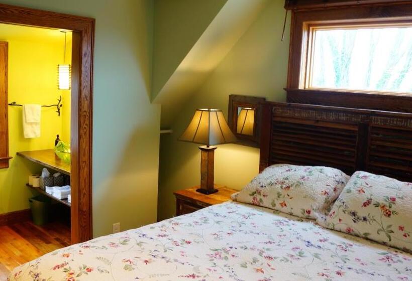 标准间, Stone Hill Overlook