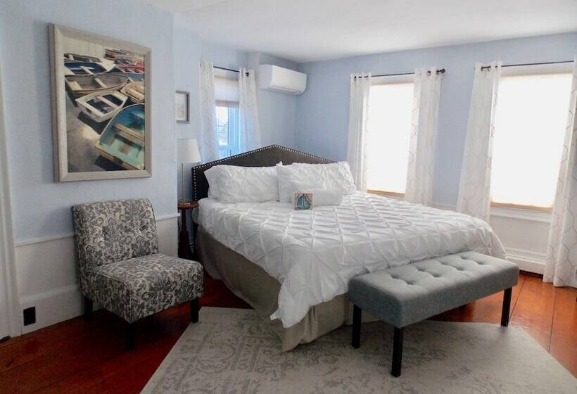 带2个卧室的套房, Copper Swan