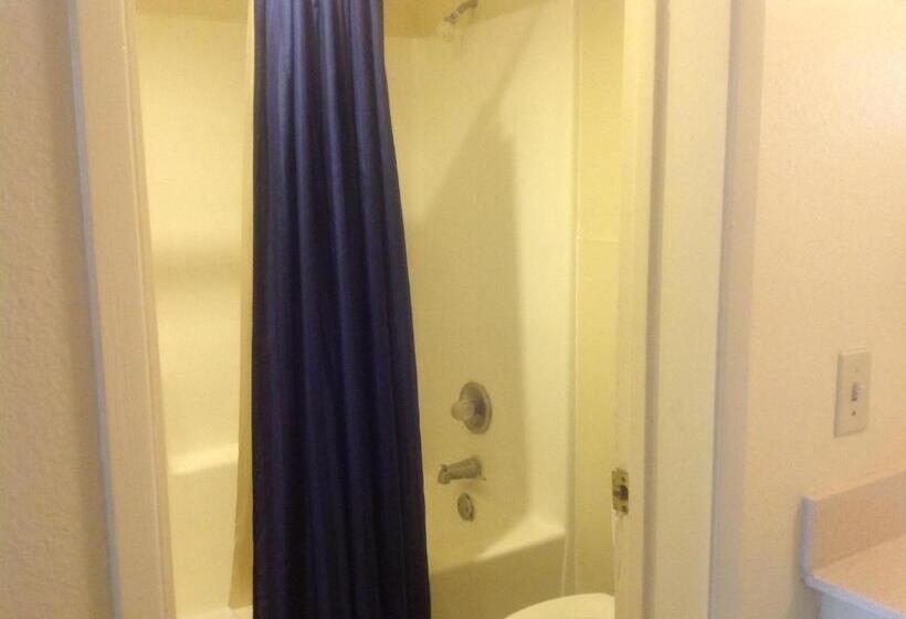 غرفة قياسية مطلة على المدينة, Eunice Plaza Motel