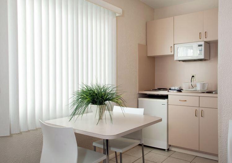 带大床的豪华间, Aa Heart Of Wildwood Motels