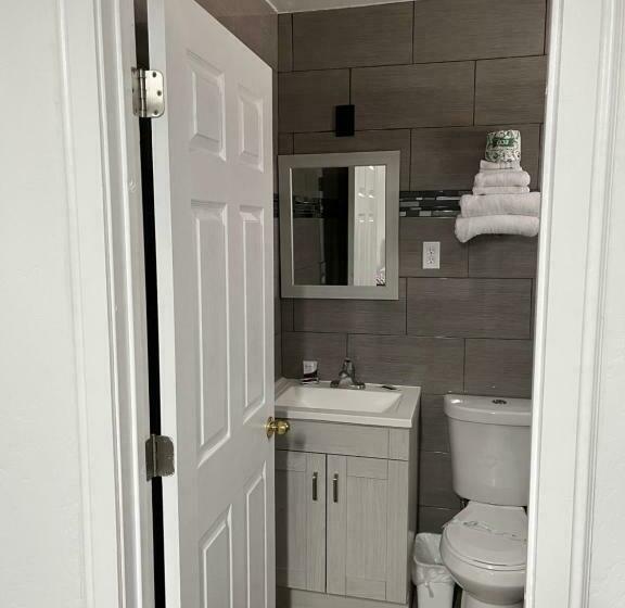 Номер Стандарт Индивидуальный, Holiday Motel