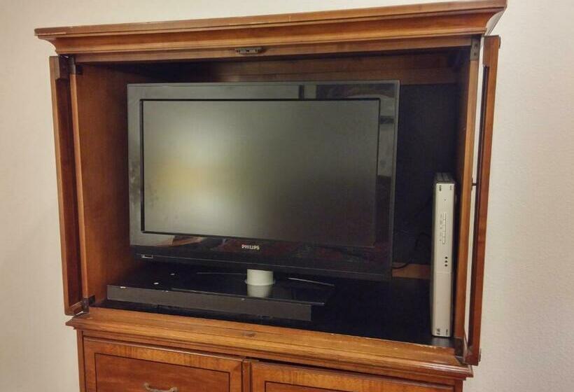 Люкс Deluxe Кровать Кинг, Country Regency Inn & Suites