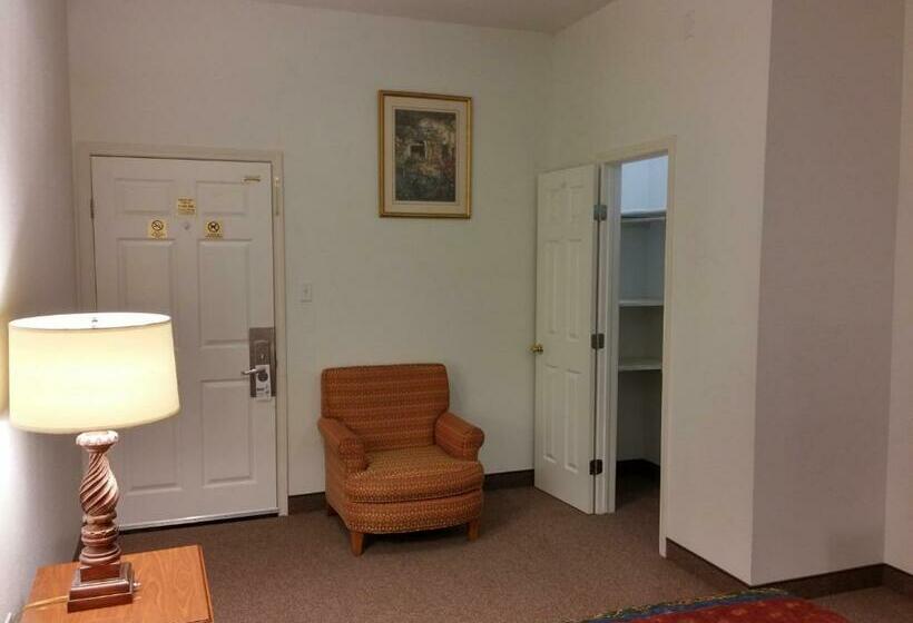 Люкс Deluxe Кровать Кинг, Country Regency Inn & Suites