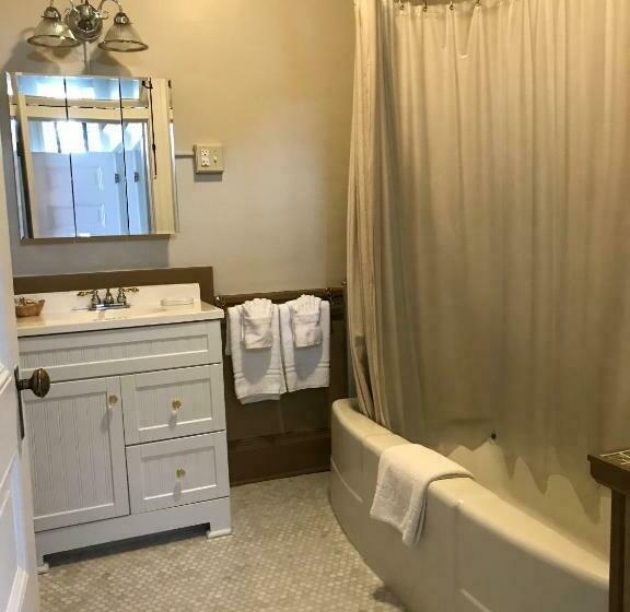 غرفة قياسية سرير كينج, Cripple Creek Hospitality House & Travel Park