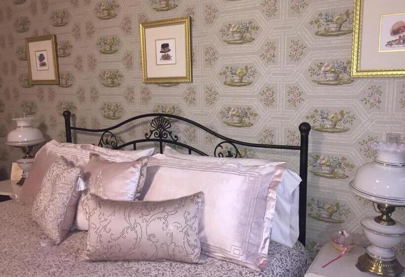 غرفة قياسية سرير كينج, Cripple Creek Hospitality House & Travel Park