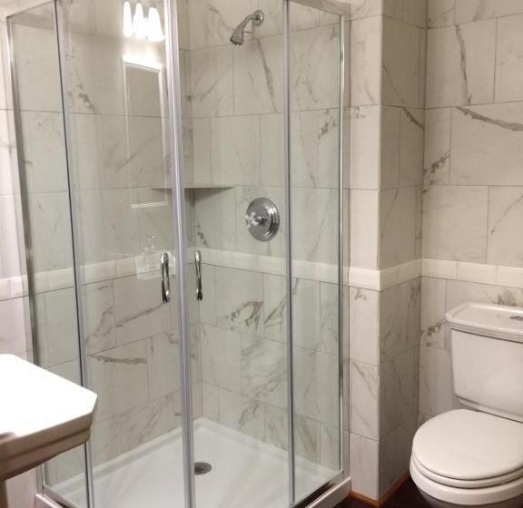 غرفة قياسية سرير كينج, Cripple Creek Hospitality House & Travel Park