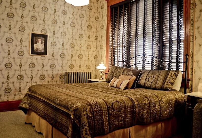 غرفة قياسية سرير كينج, Cripple Creek Hospitality House & Travel Park