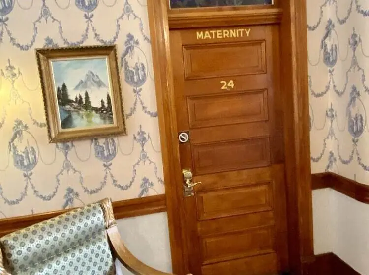 クイーンサイズベッドのスタンダードルーム, Cripple Creek Hospitality House & Travel Park