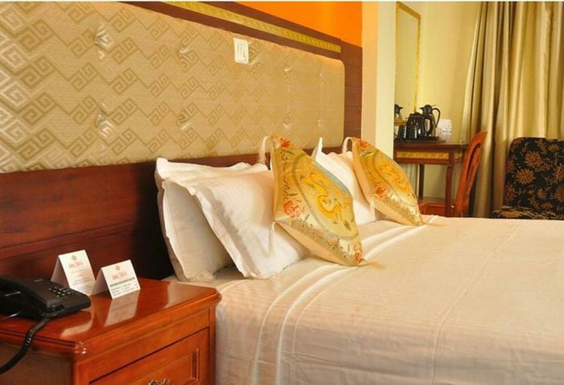 اتاق لوکس, Little Tibet Resort Mall Road