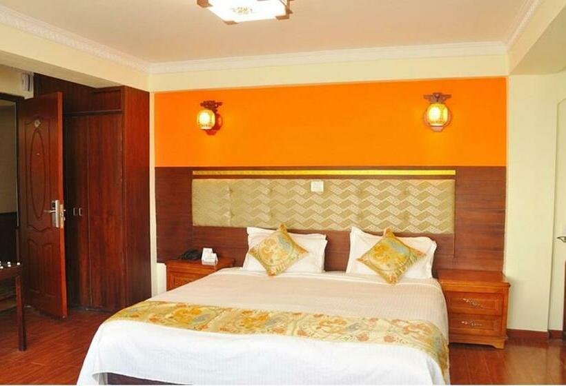 اتاق لوکس, Little Tibet Resort Mall Road